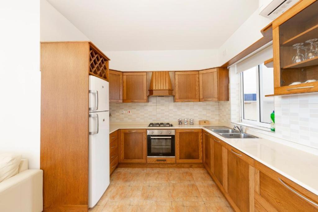 Gudja - Lovely 3 Bedroom Unit With Own Private Entrance Exterior foto