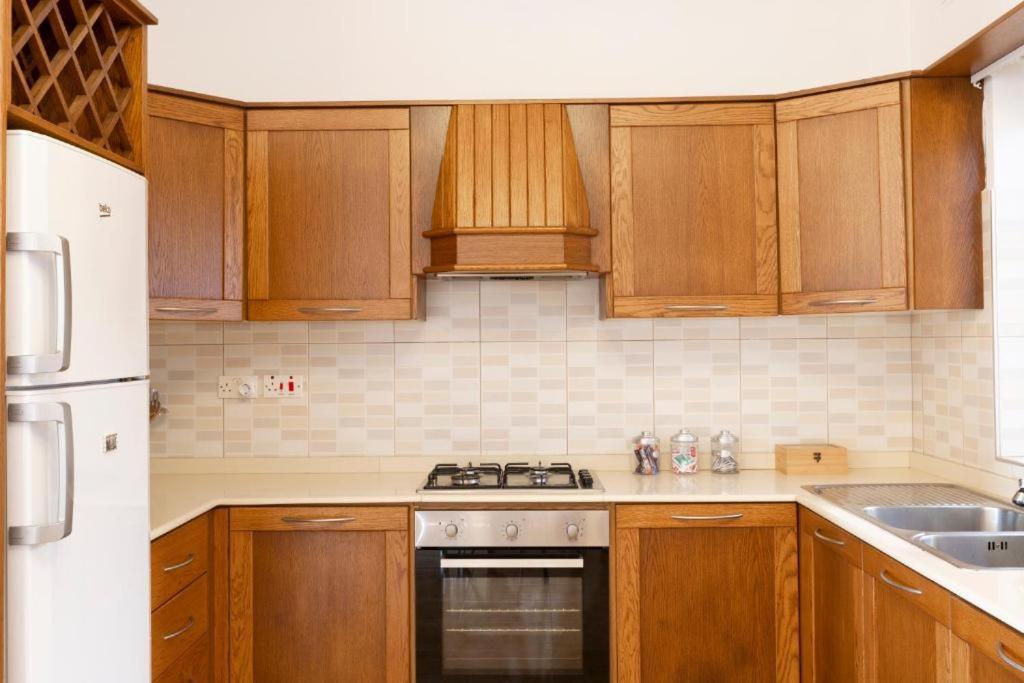Gudja - Lovely 3 Bedroom Unit With Own Private Entrance Exterior foto